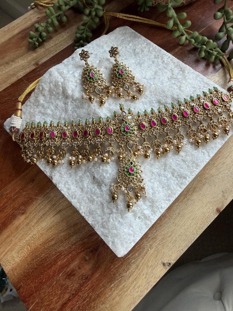 Temple Jewelry Choker & Earring Set