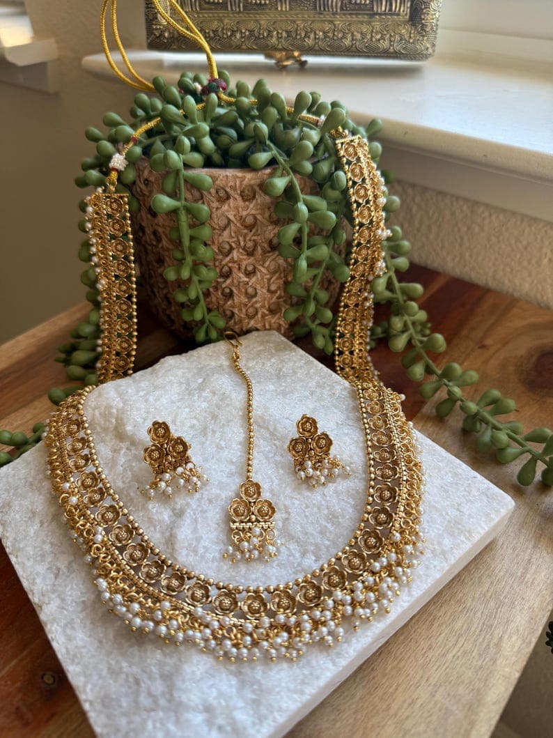 Gold Temple Jewelry Set - Image 1