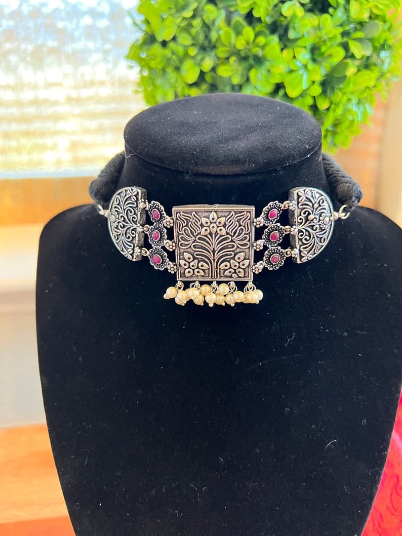 Silver Replica Choker Set - Image 1