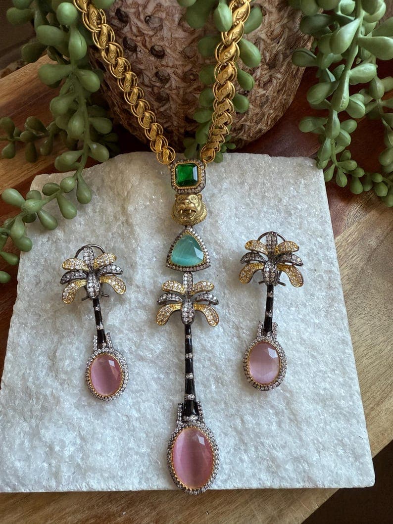 Kareena Kapoor Inspired Bollywood Necklace Set - Image 1